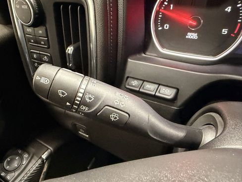 Used 2022 Chevrolet Silverado 2500 High Country w/ Z71 Off-Road Package image 48