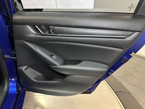 Used 2020 Honda Accord Sport image 34