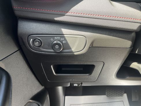 Used 2024 Chevrolet TrailBlazer RS w/ Convenience Package image 21