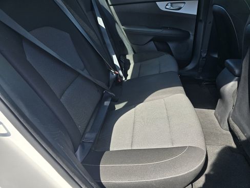 Used 2023 Kia Forte LXS w/ LXS Technology Package FWD image 16