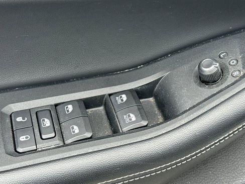 Used 2022 Jeep Grand Cherokee Limited image 13