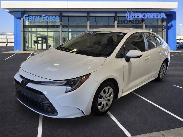 Used 2024 Toyota Corolla LE FWD image 4