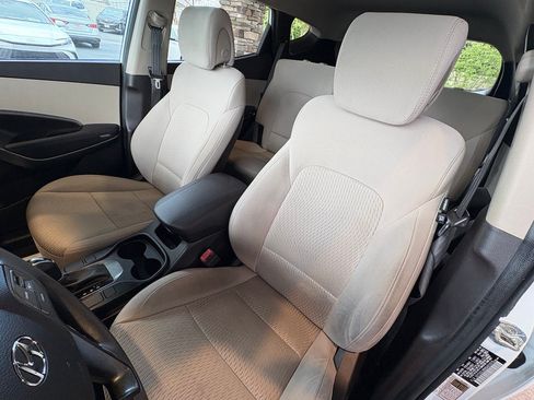 Used 2017 Hyundai Santa Fe Sport FWD image 23