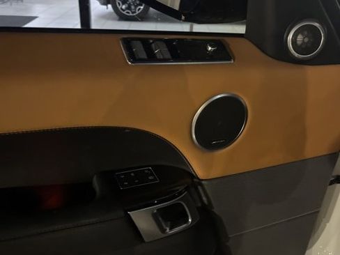 Used 2018 Land Rover Range Rover Sport HSE Dynamic image 5