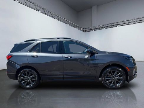 Used 2022 Chevrolet Equinox RS AWD/4WD image 3