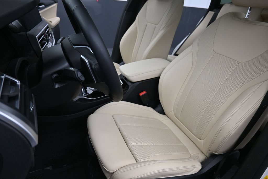 Used 2023 BMW X3 xDrive30i w/ Convenience Package w/ZPA AWD/4WD image 10