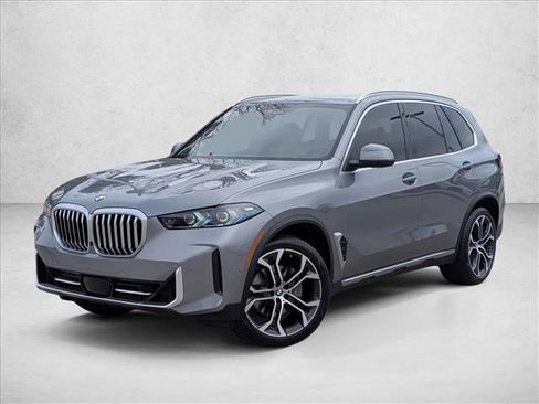 Certified 2026 BMW X5 sDrive40i image 1