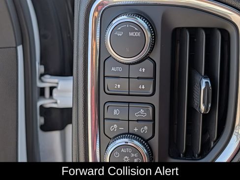 Used 2022 GMC Sierra 2500 AT4 w/ AT4 Premium Plus Package AWD/4WD image 23