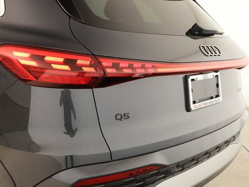 Certified 2025 Audi Q5 Premium Plus w/ Premium Plus AWD/4WD image 37