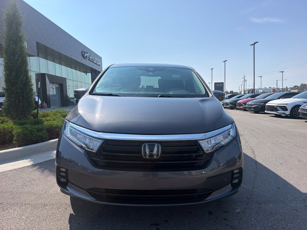 Used 2023 Honda Odyssey Touring image 2