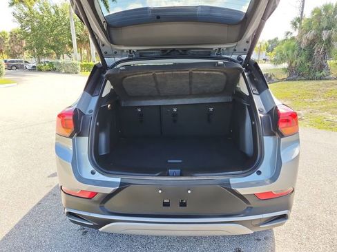 Certified 2024 Buick Encore GX Preferred w/ Comfort Package FWD image 5