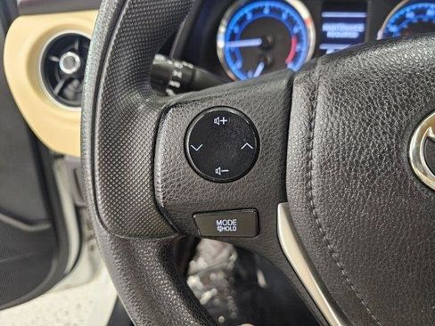 Used 2017 Toyota Corolla LE w/ LE Premium Package image 11