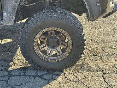 Used 2020 Toyota Tacoma TRD Off-Road image 6