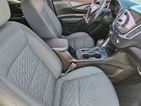 Used 2019 Chevrolet Equinox LT FWD image 19
