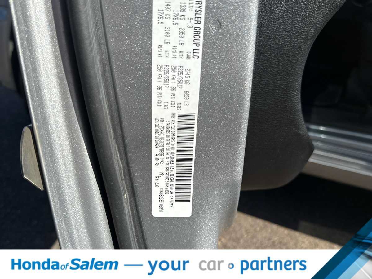 Used 2014 Chrysler Town & Country S FWD image 21
