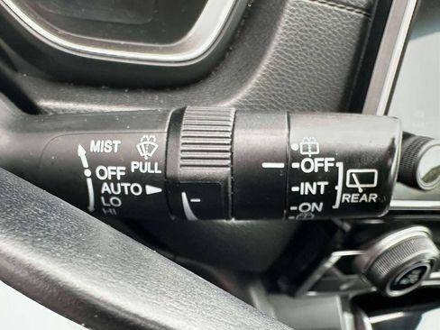 Used 2017 Honda CR-V Touring image 22