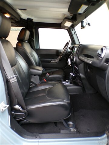 Used 2015 Jeep Wrangler Unlimited Sport w/ Quick Order Package 24S AWD/4WD image 26