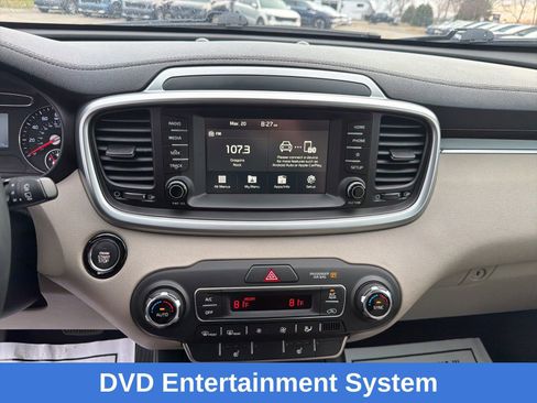 Used 2020 Kia Sorento S image 14