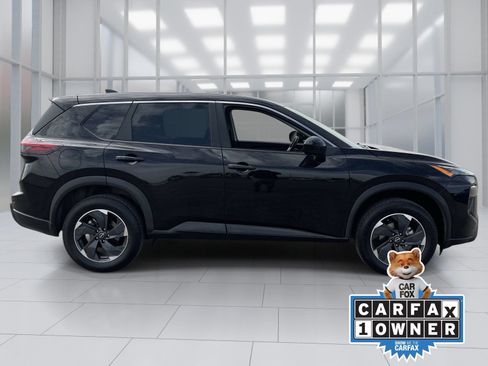 Used 2025 Nissan Rogue SV AWD/4WD image 7