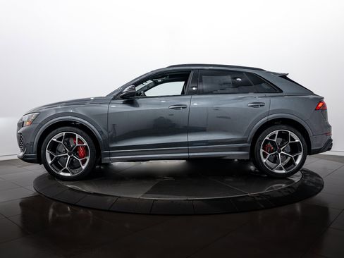 New 2026 Audi RS Q8 performance image 6
