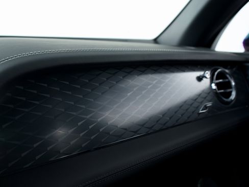 Certified 2025 Bentley Bentayga image 42