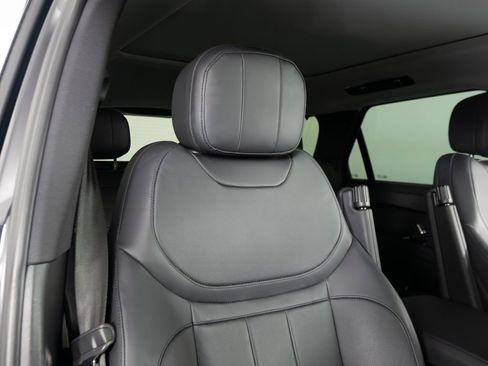 Used 2024 Land Rover Range Rover Sport SE AWD/4WD image 33