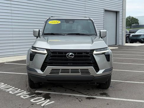 Used 2024 Lexus GX 550 w/ Cold Area Package AWD/4WD image 2