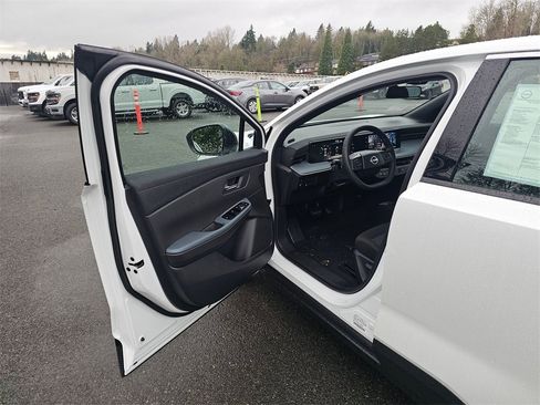 New 2026 Nissan Leaf image 16