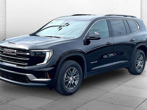 Used 2025 GMC Acadia Elevation FWD image 13