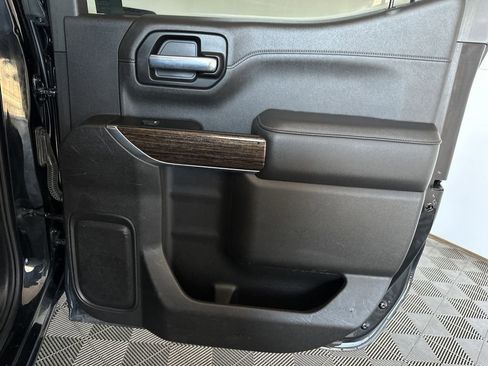 Used 2022 GMC Sierra 1500 Elevation w/ LPO, Elevation Black Package image 33