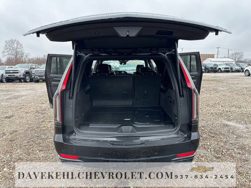 Used 2022 Cadillac Escalade ESV Sport w/ Touring Package image 57