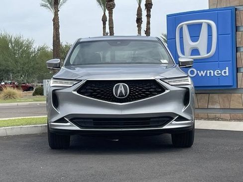 Used 2023 Acura MDX SH-AWD image 3