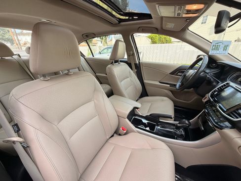 Used 2016 Honda Accord EX-L image 24