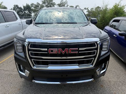 Used 2021 GMC Yukon SLT w/ SLT Luxury Package AWD/4WD image 6