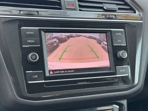 Used 2018 Volkswagen Tiguan S FWD image 26