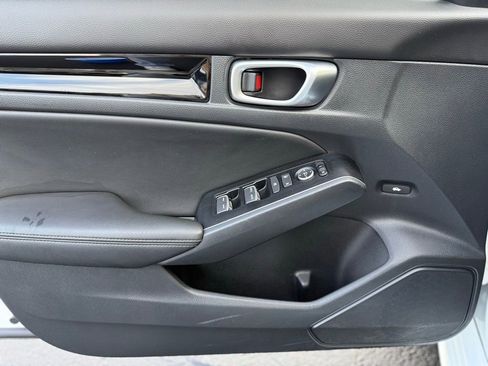 Used 2024 Honda Civic Touring image 15