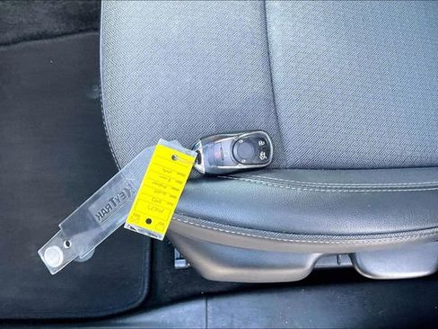 Used 2023 Buick Encore GX Preferred FWD image 11