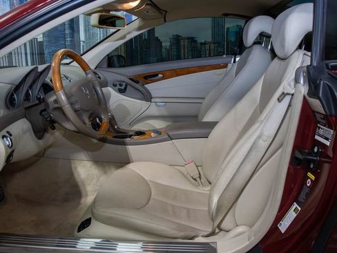 Used 2007 Mercedes-Benz SL 550 image 12