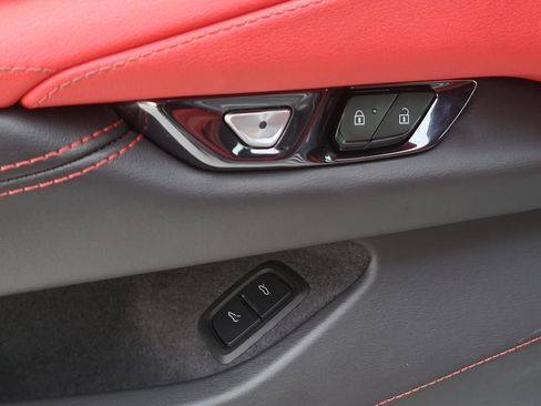 Used 2023 Chevrolet Corvette Stingray Preferred Cpe w/ Stealth Interior Trim Package RWD image 11