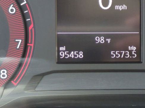 Used 2019 Volkswagen Jetta SE FWD image 26