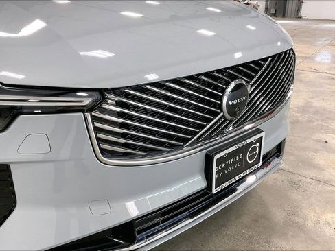 Certified 2026 Volvo XC90 B6 Plus w/ Protection Package Premier AWD/4WD image 34