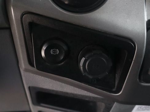 Used 2022 Ford F650 2WD Regular Cab Super Duty image 28