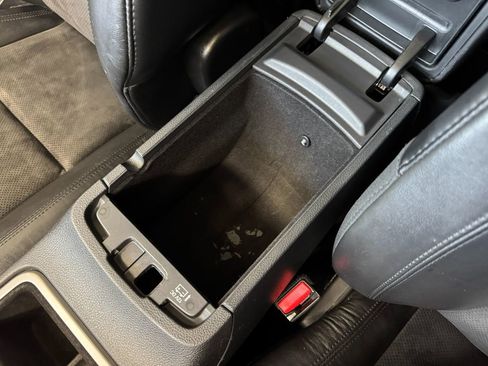 Used 2018 Jeep Grand Cherokee Altitude AWD/4WD image 36