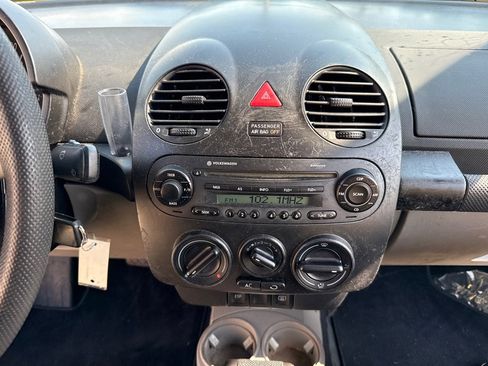 Used 2005 Volkswagen Beetle GLS image 13