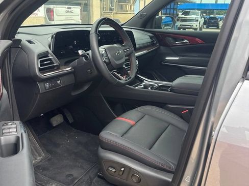 Used 2026 Chevrolet Traverse RS FWD image 6