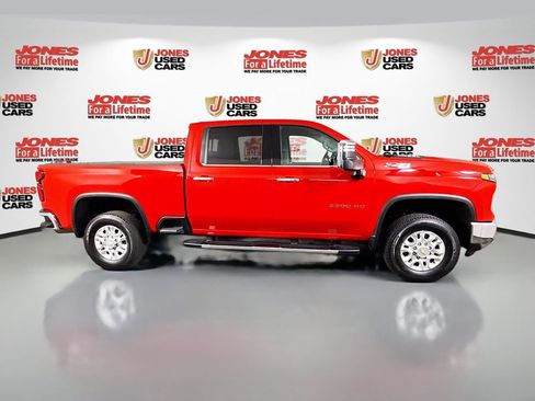 Used 2024 Chevrolet Silverado 3500 LTZ w/ LTZ Convenience Package AWD/4WD image 18