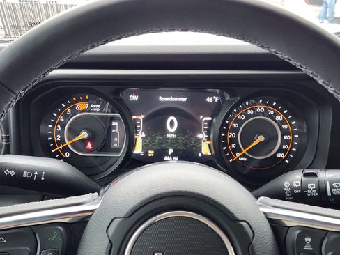 New 2025 Jeep Wrangler Sahara image 15