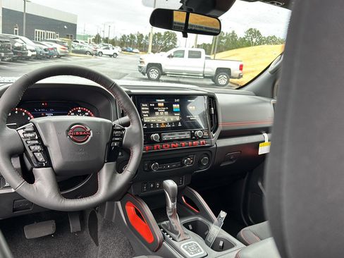 New 2026 Nissan Frontier PRO-4X w/ Pro-4x Convenience Package image 16