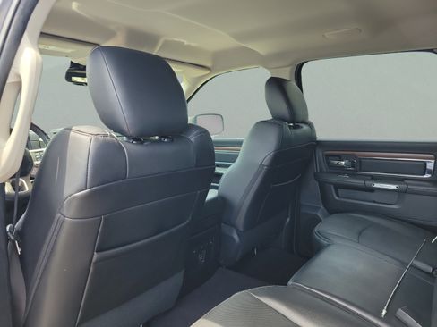 Used 2016 RAM 1500 Laramie w/ Convenience Group AWD/4WD image 14