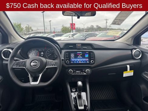 New 2025 Nissan Versa SR w/ Trunk Package image 23